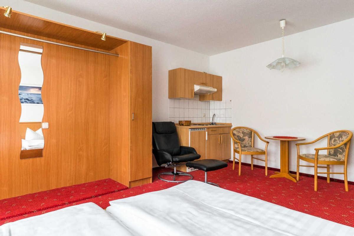 Hotel Am Brauhaus ヴァーレン エクステリア 写真