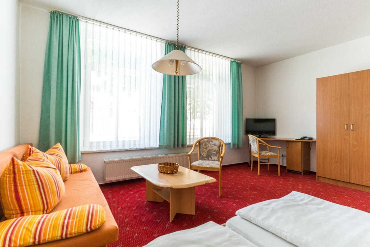 Hotel Am Brauhaus ヴァーレン エクステリア 写真